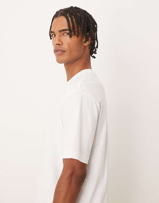 ASOS DESIGN Relaxed T-shirt With Front Chest Label In White