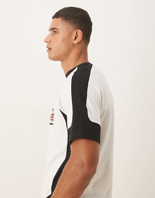 ASOS DESIGN Relaxed T-shirt With Sports Graphic In White