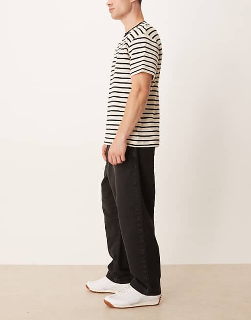 ASOS DESIGN Relaxed Tapered Pleated Jeans In Washed Black