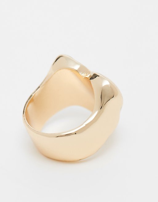 ASOS DESIGN Ring With Red Resin Heart Design In Gold Tone