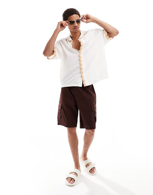 ASOS DESIGN Short Sleeve Relaxed Revere Collar Seersucker Shirt With Wavy Detailing In White