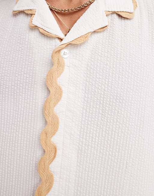 ASOS DESIGN Short Sleeve Relaxed Revere Collar Seersucker Shirt With Wavy Detailing In White