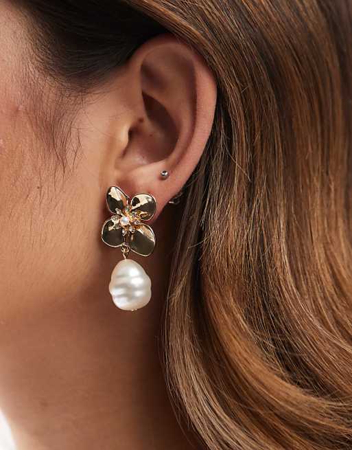 ASOS DESIGN stud earrings in flower design with pearl in gold tone