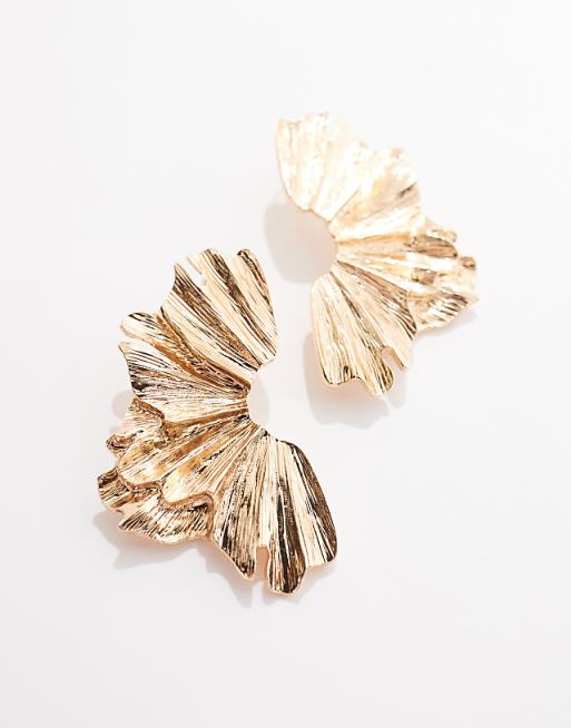 ASOS DESIGN Stud Earrings With Petal Detail In Gold Tone