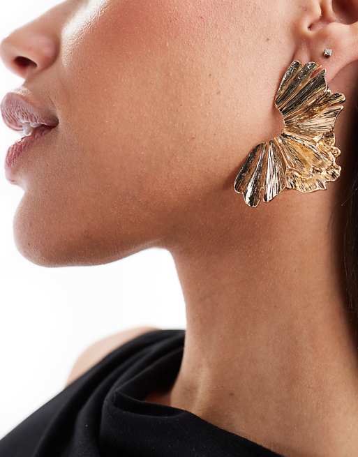 ASOS DESIGN Stud Earrings With Petal Detail In Gold Tone