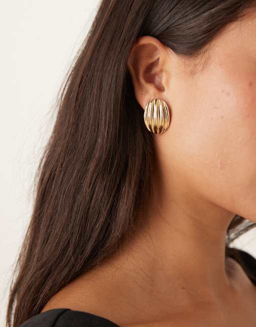 ASOS DESIGN Stud Earrings With Ribbed Effect In Gold Tone