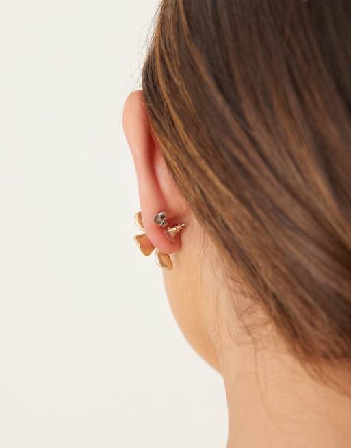 ASOS DESIGN Stud Earrings With Small Floral Design In Worn Gold Tone