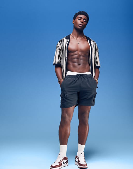ASOS DESIGN Swim Shorts In Mid Length With Cargo Pockets In Black