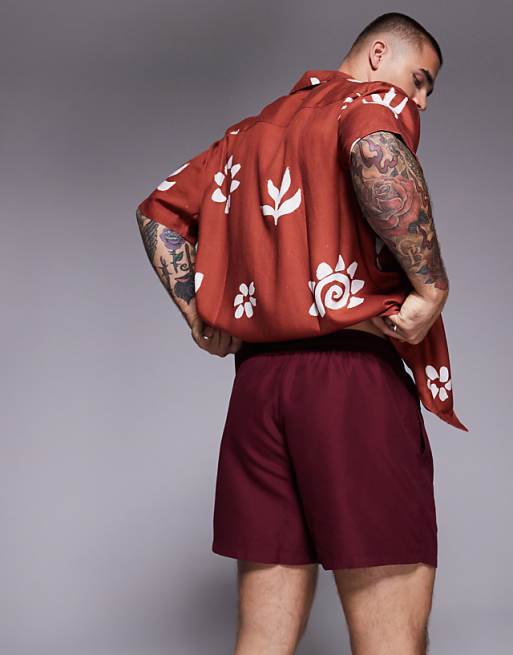 ASOS DESIGN Swim Shorts In Short Length In Burgundy
