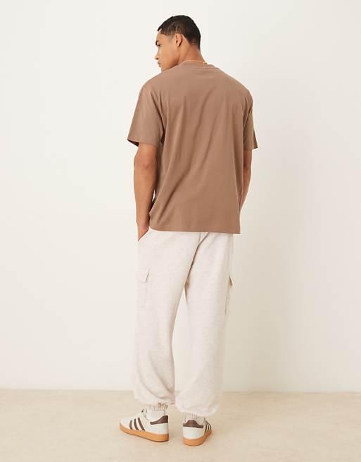 ASOS DESIGN Tapered Fit Loopback Jogger With Cargo Pockets In Stone