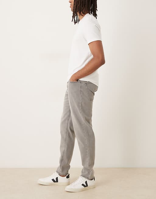 ASOS DESIGN Tapered Jeans In Washed Grey