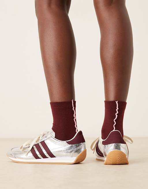 ASOS DESIGN wavy stitched detail socks in burgundy and pink