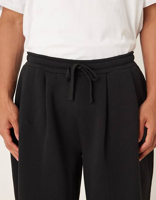 ASOS DESIGN Wide Leg Jogger With Pleats In Black