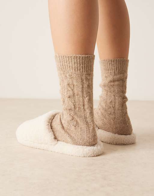 ASOS DESIGN Zizi Embroidered Cavapoo Slipper In Cream Borg