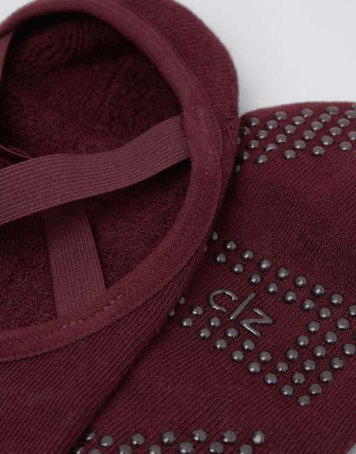 Calzedonia Non-slip Crossover Pilates Socks In Burgundy Red