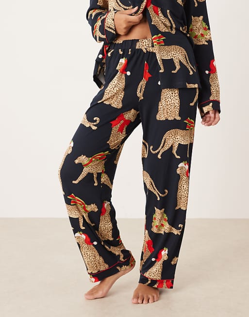 Chelsea Peers Petite Poly Long Sleeve Revere Pyjama Set In Christmas Leopard Print