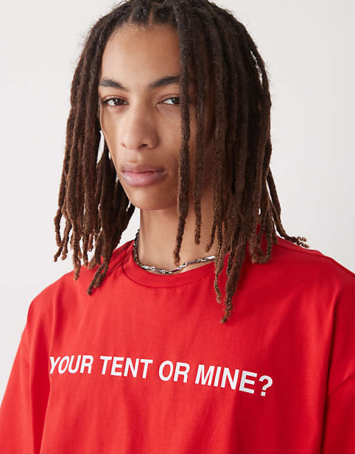 COLLUSION T-shirt In Red With Festival Print