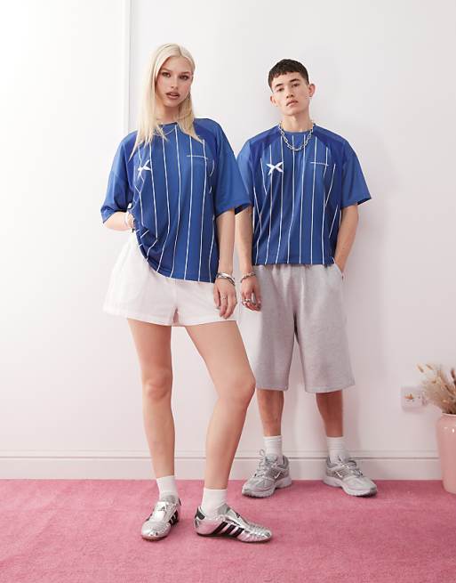COLLUSION Unisex football top in blue