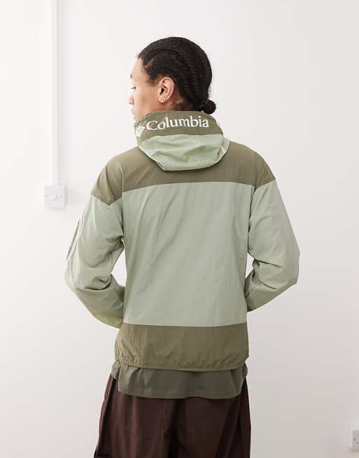 Columbia Challenger II Windbreaker In Green