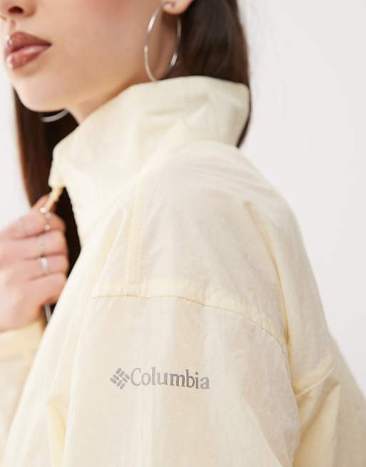 Columbia Paracutie Cropped Cargo Windbreaker In Buttermilk