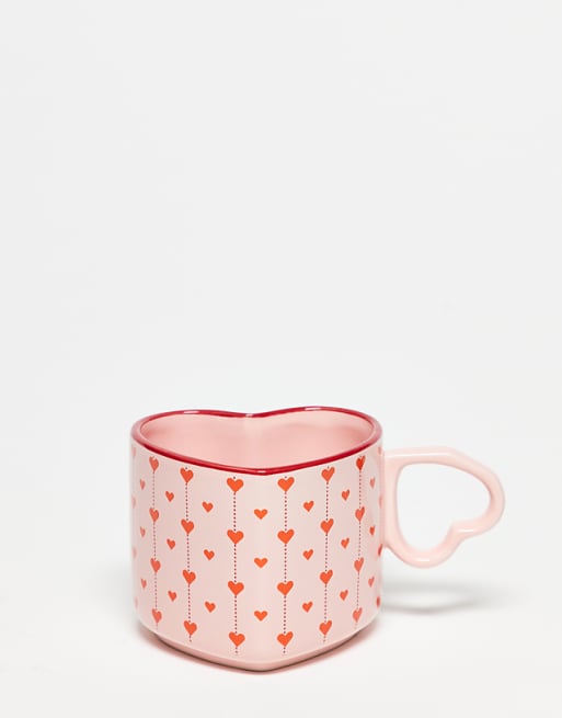 Daisy Street heart shape mug in pink