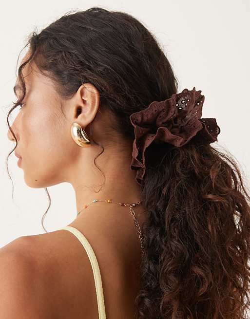 DesignB London broderie scrunchie in chocolate brown