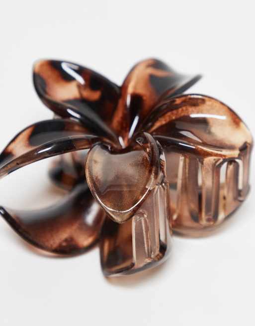 DesignB London Flower Hair Claw Clips In Neutral Tortoiseshell