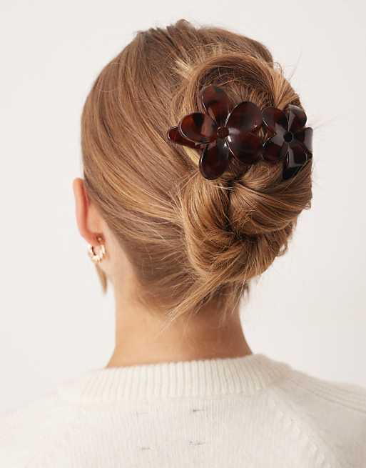 DesignB London flower hair pin in tortoiseshell