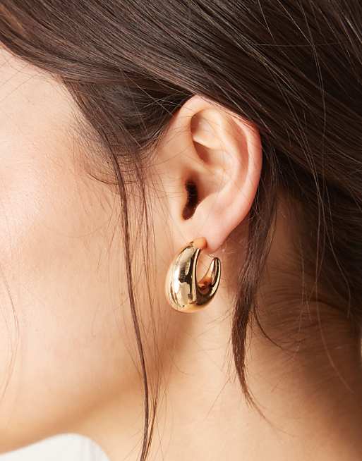 DesignB London irregular hoop earrings in gold