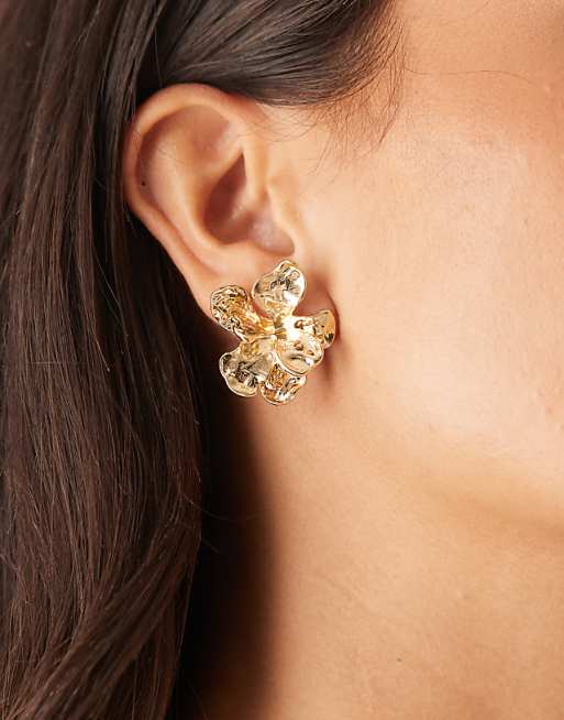 DesignB London molten flower earrings in gold