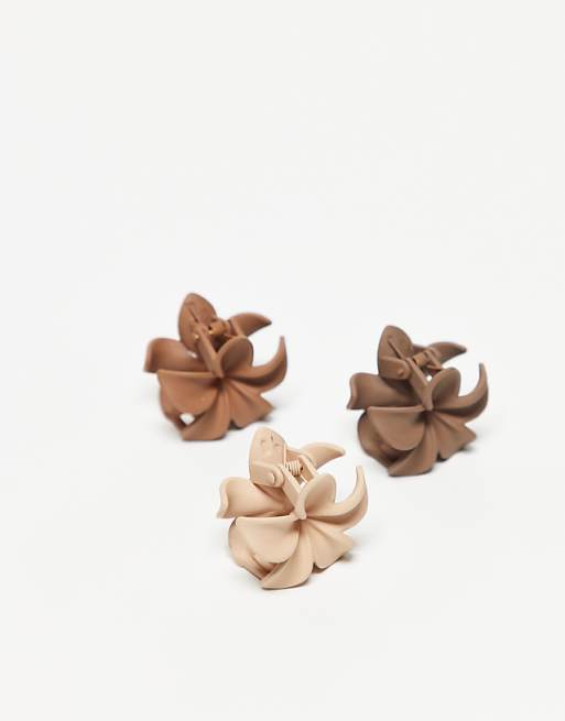 DesignB London pack of 3 small flower hair claw clips in matte neutral
