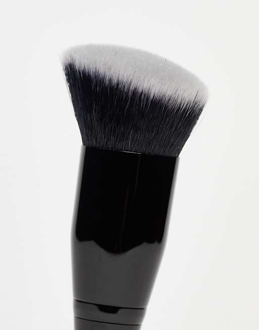 E.l.f. Camo Liquid Blush Brush