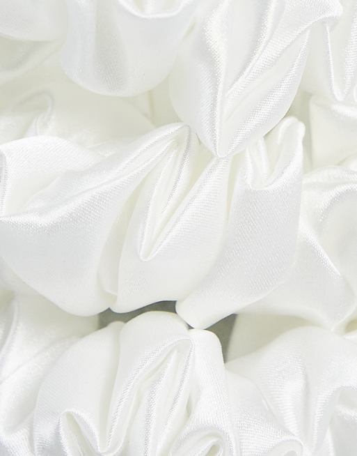 Easilocks Medium Classic Satin Scrunchies 3 Pack - White