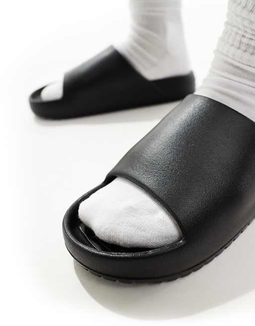 Jack & Jones Moulded Slider In Black