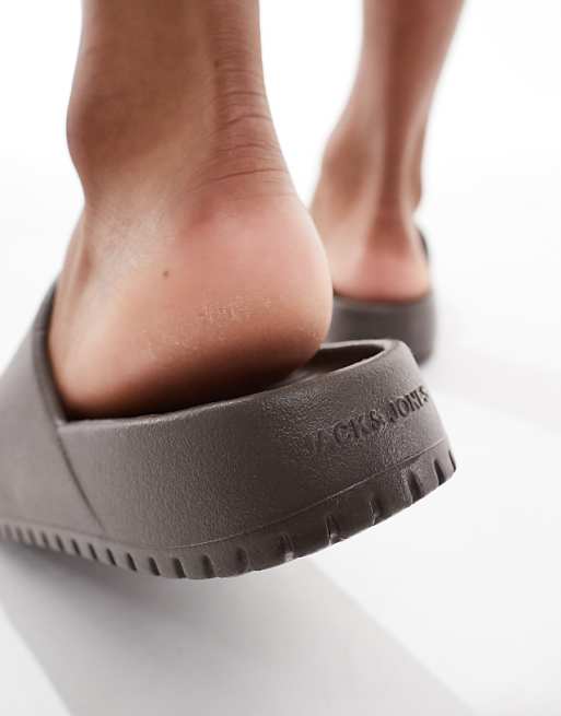 Jack & Jones Moulded Slider In Brown