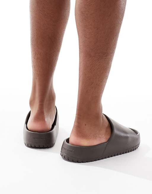 Jack & Jones Moulded Slider In Brown
