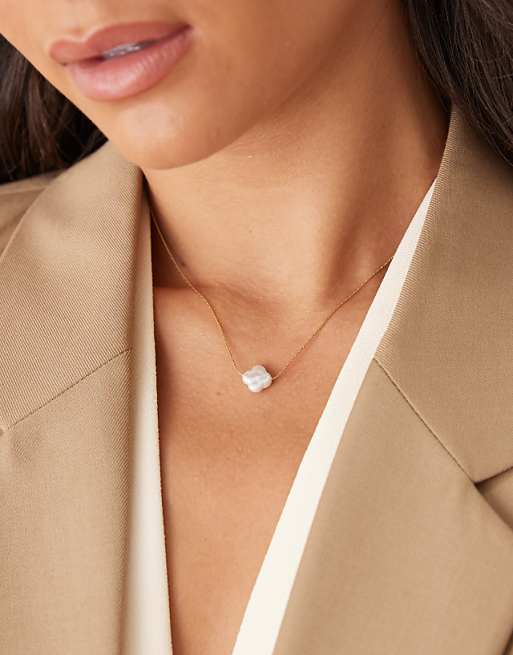 Lost Souls clover shape pearl pendant necklace in 18ct gold plated stainless steel