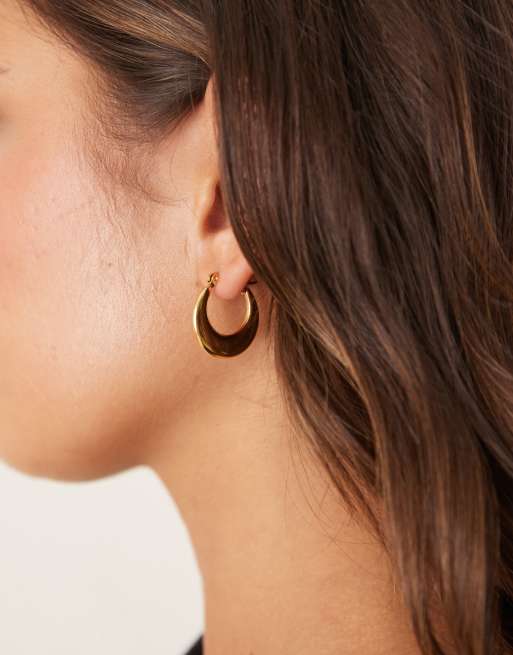 Lost Souls Oval Hoop Earrings In 18ct Gold Plated Stainless Steel