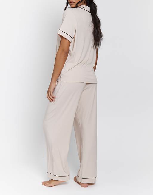 Loungeable Ladies Ribbed Pyjama Set In Vanilla