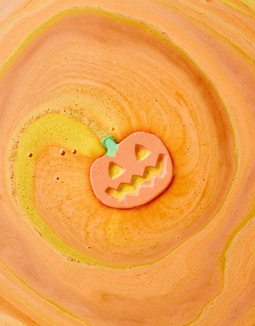 LUSH Halloween Mischief Night Bath & Shower Duo