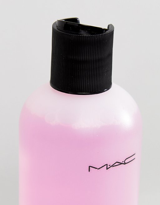 MAC Brush Cleanser