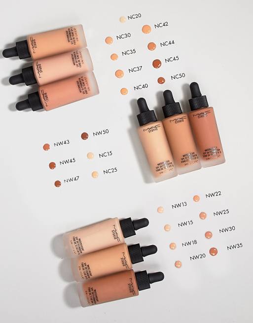 MAC Studio Waterweight SPF 30/PA++ Foundation