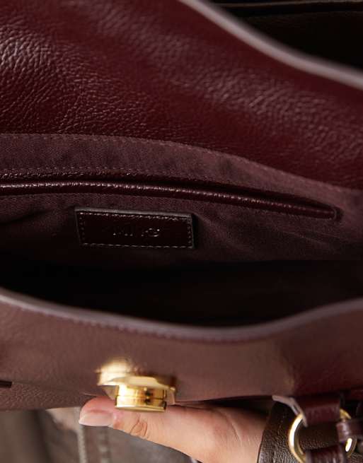 Mango Key Charm Shoulder Bag In Cherry Red