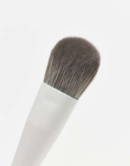 Morphe M204 Rounded Cream Blush Brush