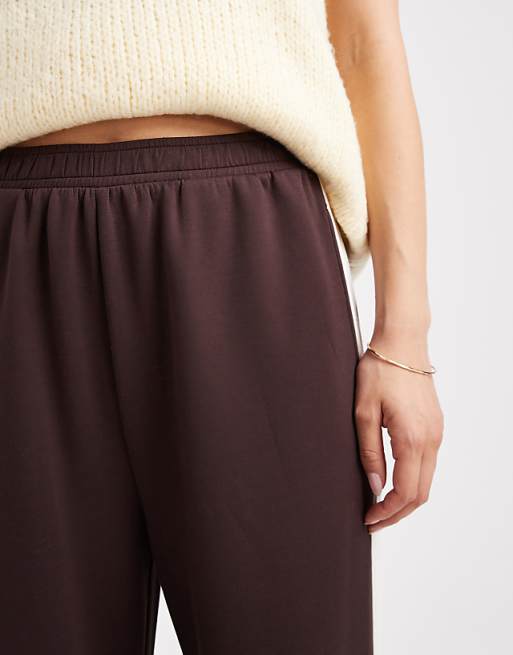 New Look Side Stripe Joggers In Brown