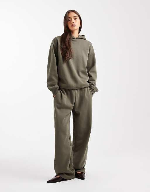 New Look wide leg jogger in khaki