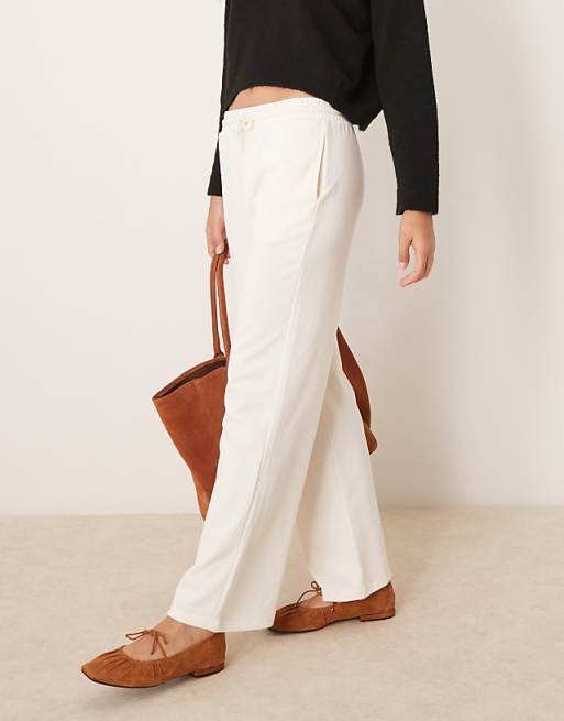 New Look Wide Leg Joggers In Off White