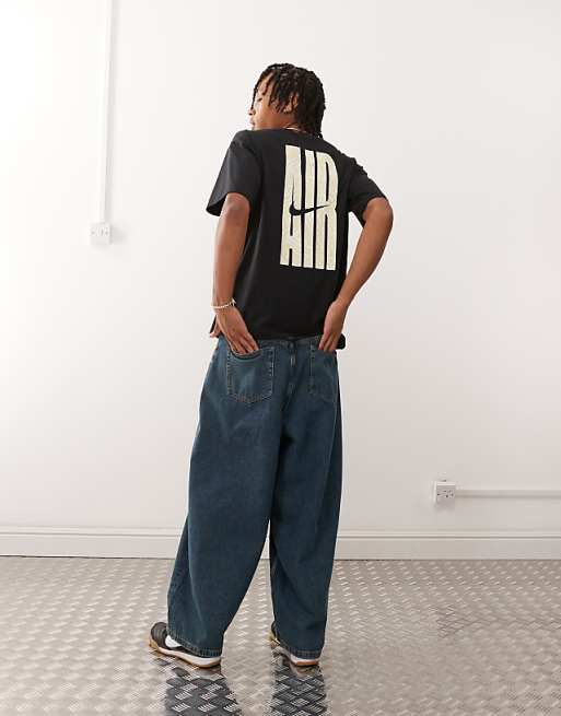 Nike Air graphic t-shirt in black