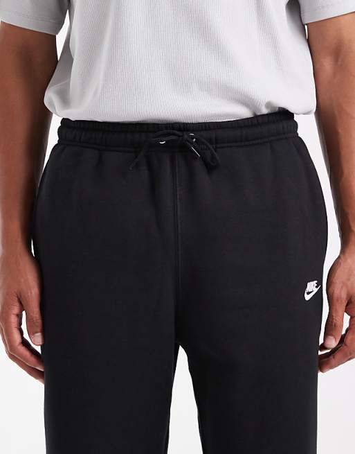 Nike Club Cuffed Joggers In Black