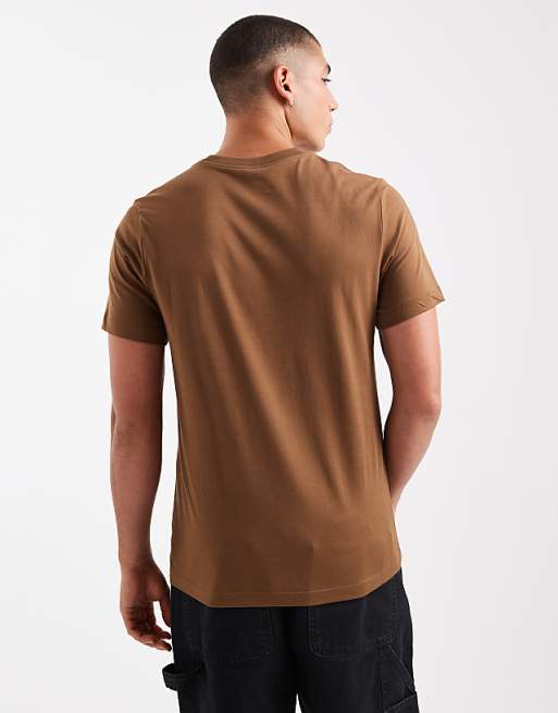 Nike Club T-shirt In Brown